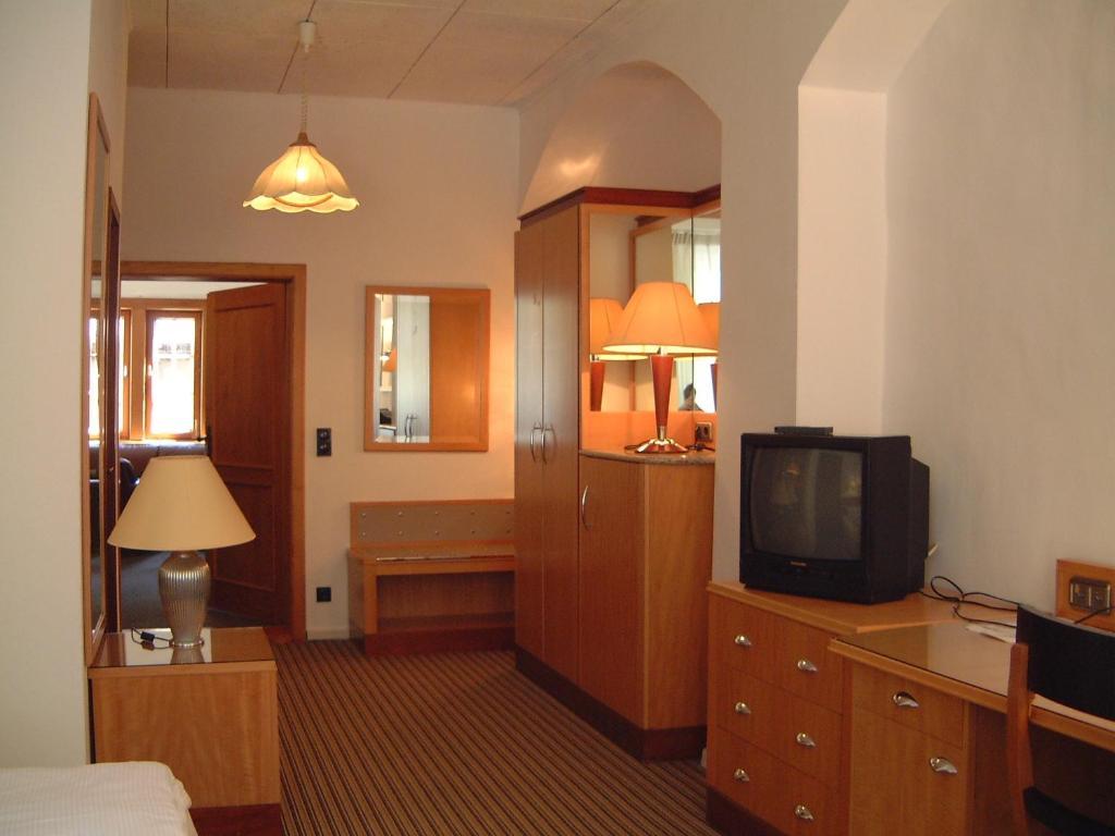 Hotel Restaurant Toscana Naumburg Νάουμπουργκ Δωμάτιο φωτογραφία